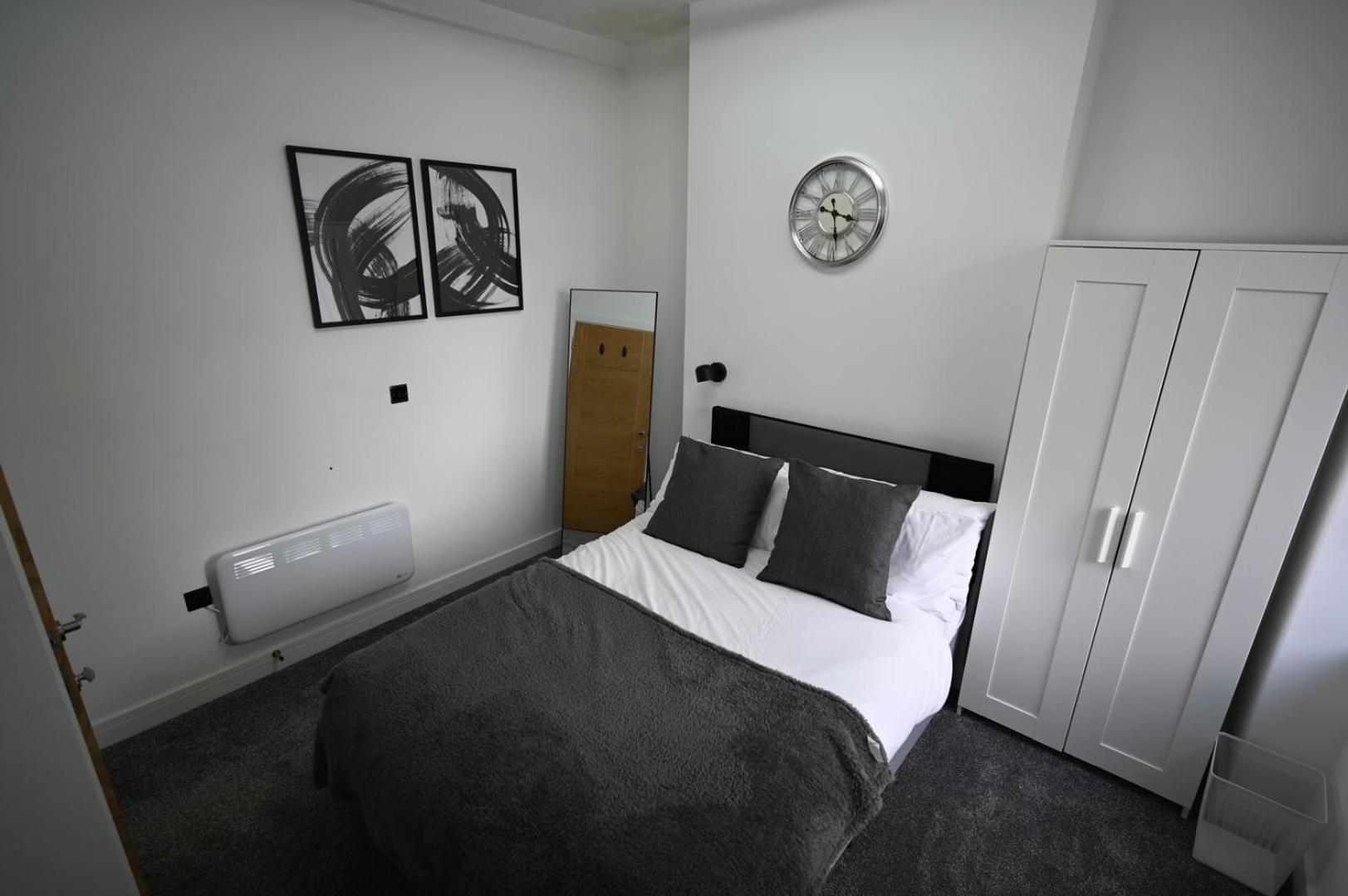 Luxury Two Bed Apartment - Cardiff City Centre מראה חיצוני תמונה