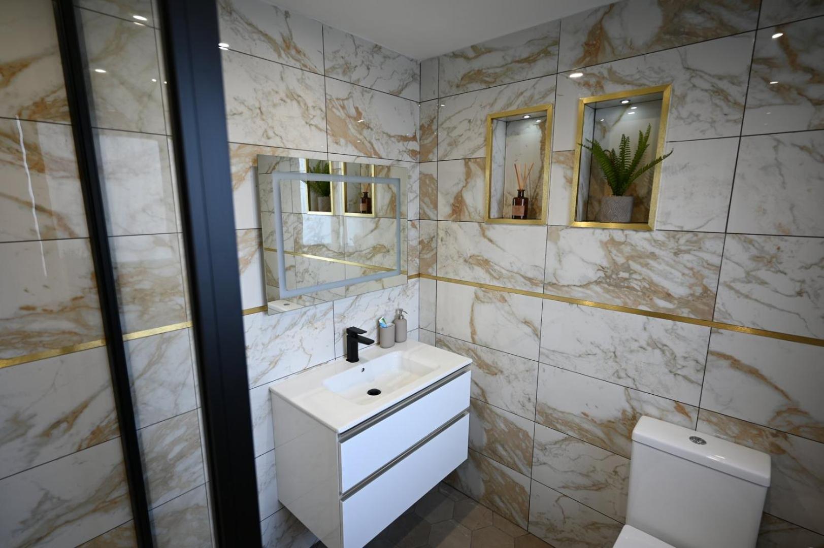 Luxury Two Bed Apartment - Cardiff City Centre מראה חיצוני תמונה